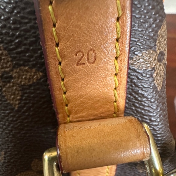 Louis Vuitton Brown speedy 20 bandolier Monogram Handbag - Picture 6 of 8
